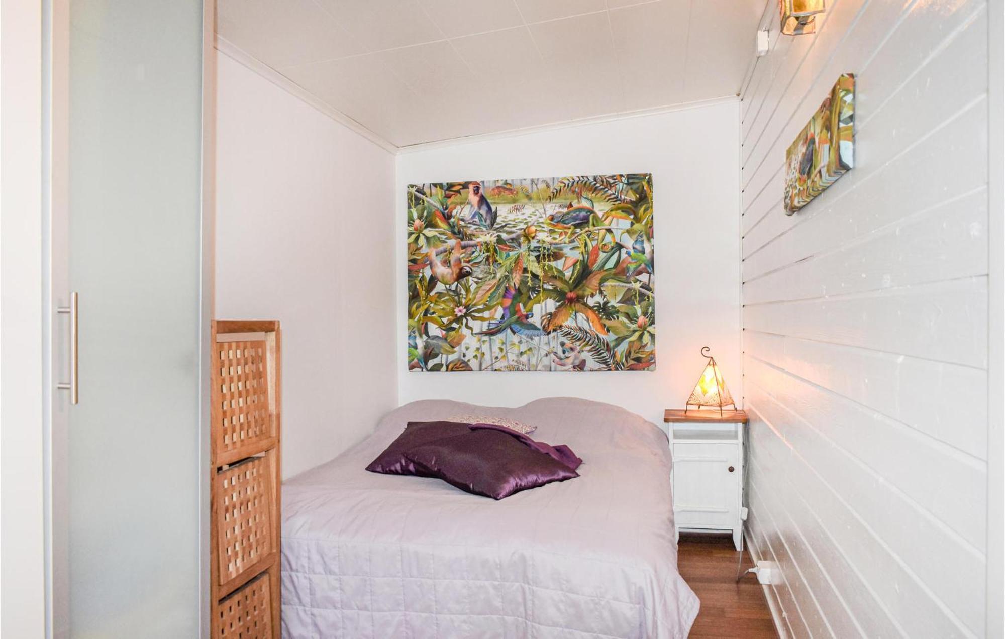 1 Bedroom Amazing Home In Hoellviken Kültér fotó